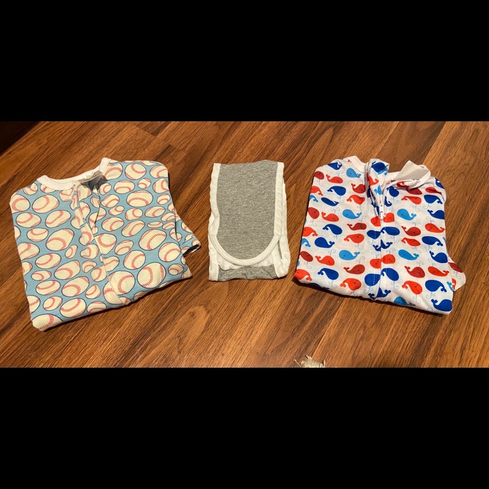 Sleeping Baby Zipadee (2) and Swaddle Strap